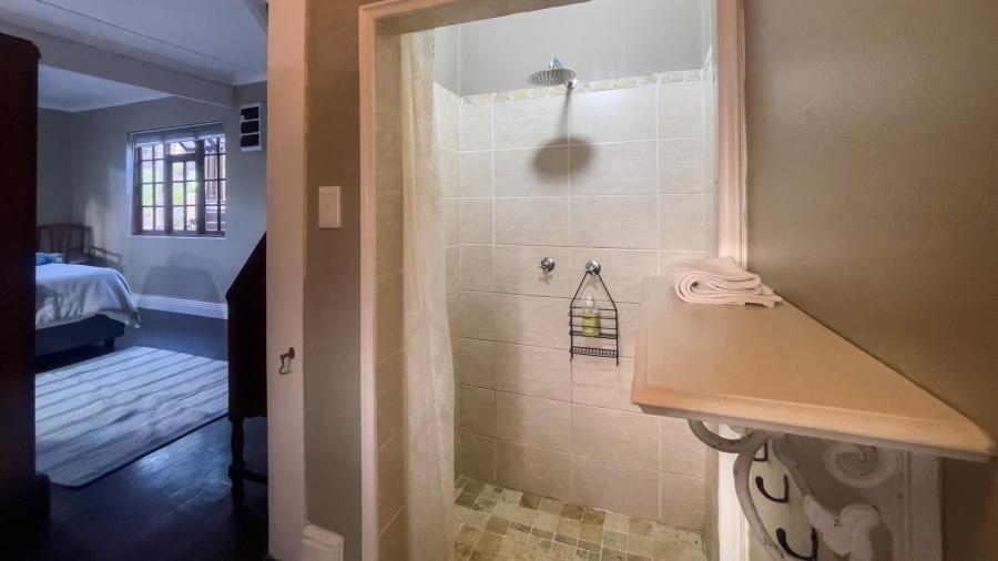 To Let 5 Bedroom Property for Rent in Southern Cross Western Cape